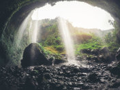 印度尼西亚印度尼西亚印度尼西亚的Madakaripura waterfall East