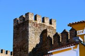 葡萄牙阿连特霍中世纪城墙上的Alandroal塔