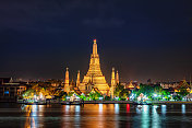 曼谷Wat Arun Temple at Night Thailand