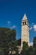 克罗地亚斯普利特的钟楼和圣阿尼尔教堂