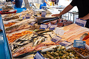 普罗旺斯Sanary-sur-Mer的鱼市场