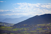 Mogro estuary。高尔夫球场Abra del Pas, Mogro, Cantabria