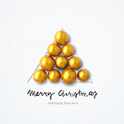 十个圆形手工制作的金球并排排列在一个大的抽象三角形形状中，在现代卡片设计下，在白纸上剪出带有圣诞树和手写文字的矢量插图