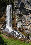 瀑布Seerenbach Falls (Seerenbach Falls)在瓦伦泽，圣加仑州，瑞士。