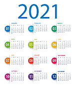 2021年日历模板。标记书签。星期从星期天开始