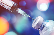 Covid-19冠状病毒大流行疫苗接种小瓶和注射器试验