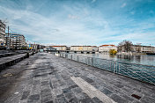 Rh?ne瑞士日内瓦的河堤和建筑物