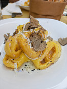 Tortelloni与松露