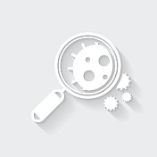 带病毒细胞的放大镜图标与空白背景上的长阴影-平面设计