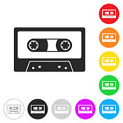 盒式磁带。彩色按钮上的图标 盒式磁带。彩色按钮上的图标