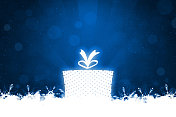 创意深色午夜海军蓝的圣诞背景一个大的白色礼盒或礼物与雪花全地面和阳光或微妙的太阳爆发在背景系蝴蝶结