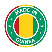 几内亚制造的徽章矢量。有星星和国旗的贴纸。标志孤立在白色背景。