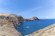 葡萄牙马德拉岛，海岸景观多石