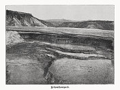 黄石国家公园的石灰华梯田，半色调印刷，1899年出版