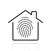家庭安全-房子有指纹。白色背景上反射的图标 家庭安全-房子有指纹。白色背景上反射的图标