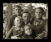 维多利亚时期的全家福，大约1890年