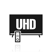 UHD电视。白色背景上反射的图标 UHD电视。白色背景上反射的图标