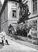 奥托・冯・俾斯麦,从外面看死屋 奥托・冯・俾斯麦,从外面看死屋