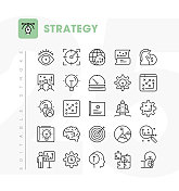 策略线图标设置。可编辑的中风。像素完美。 策略线图标设置。可编辑的中风。像素完美。