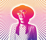 快乐,微笑的时髦女人,阳光灿烂 快乐,微笑的时髦女人,阳光灿烂