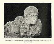 奥林匹亚宙斯神庙西三角墙上的一尊躺卧的古代雕像