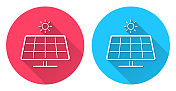 太阳能电池板与太阳。圆形图标与长阴影在红色或蓝色的背景