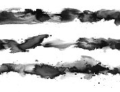 一组三个手绘水彩水平线在黑色的阴影-抽象的墨水形状-烟雾效果插图在矢量与可见的不均匀的粗糙和多层的痕迹稀释油漆隔离在白纸背景