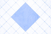 明亮的光柔和的天蓝色彩色纵横交错模式斜检查所有纹理GRUNGE褪色矢量背景与交叉线模式或设计和一个较暗的固体空白空菱形形状作为标签