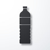 一瓶水。白色背景上的阴影图标