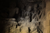 象皮塔洞穴中印度教湿婆神的古老雕刻