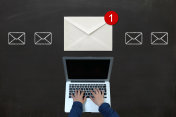 新电子邮件在线信息通讯笔记本电脑