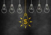 财务概念与灯泡在黑板上的概念