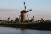 传统的荷兰风车，荷兰