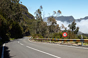 云上的山路，马德拉岛。