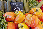 普罗旺斯市场上的西红柿