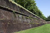 意大利卢卡的石墙