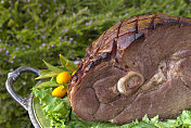 烤釉圣诞食品，烤猪肉火腿肉类晚餐