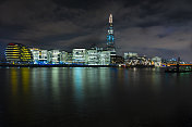 伦敦、泰晤士河、地平线、碎片市政厅