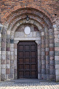 哥特式教堂之门