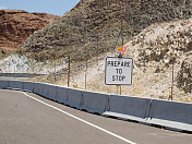 穿越内华达沙漠的高速公路的道路建设