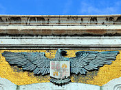 意大利撒丁岛卡利亚里:铜鹰，fa?市政厅的走廊