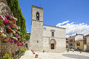 意大利Pescasseroli Abruzzi的圣彼得和保罗教堂
