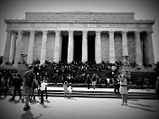 华盛顿特区，拥挤的林肯纪念堂