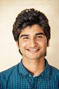 年轻的印度男性肖像