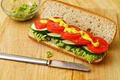 蔬菜潜艇三明治的配料