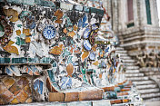 中国瓷器在Wat Arun，曼谷，泰国