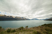 湖Wakatipu,新西兰