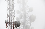 雾中对无线电信移动电话天线