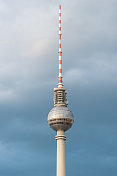 Fernsehturm -柏林电视塔细节雷暴云