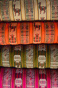 秘鲁手工彩色织物